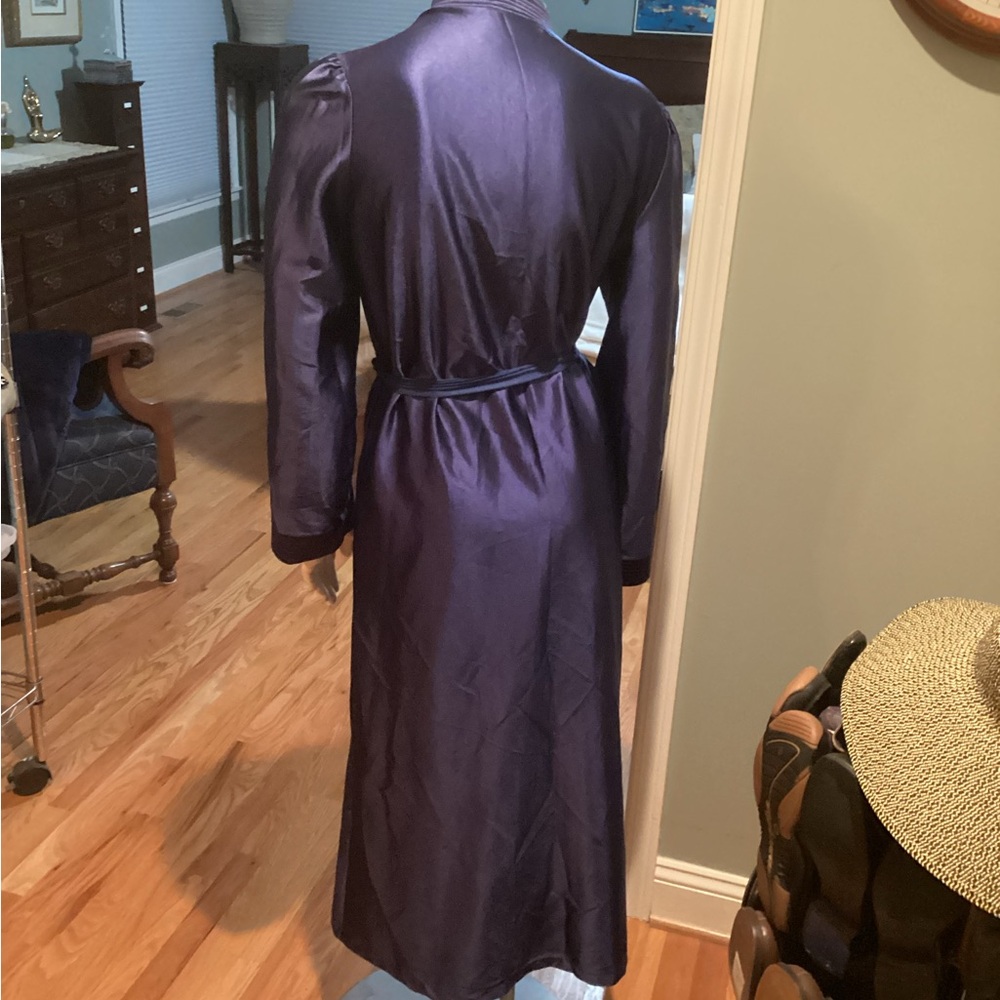 Navy Blue Robe - Picture 4 of 12